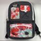 Rucksack schwarz mit Blumenmuster und gemusteretem lila Innenfutter 01