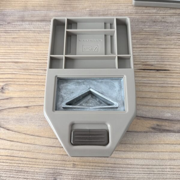 Dreifach Einstellbare Stanze Fähnchen (138292) Dreifach Einstellbare Stanze Fähnchen (138292)