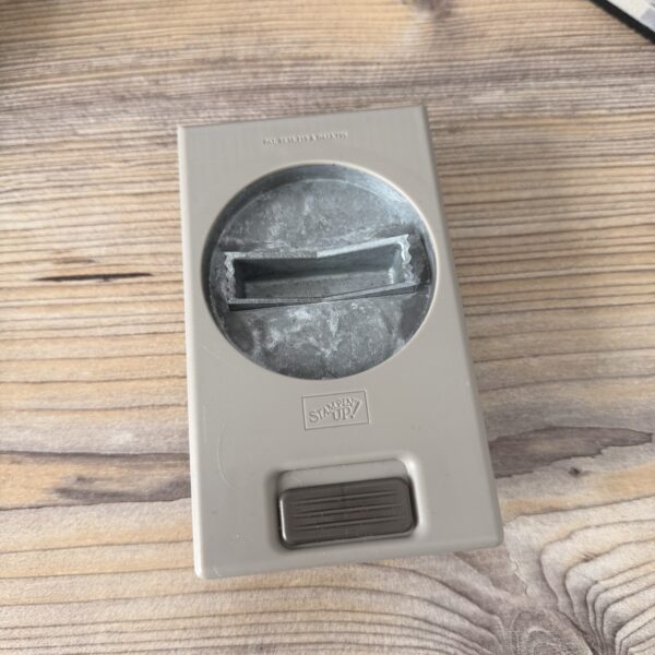 Stanze Abreißetikett (138296) Stanze Abreißetikett (138296)