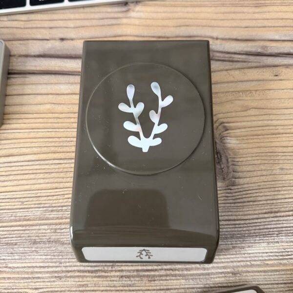 Stanze Zierzweig (148012) Stanze Zierzweig (148012)